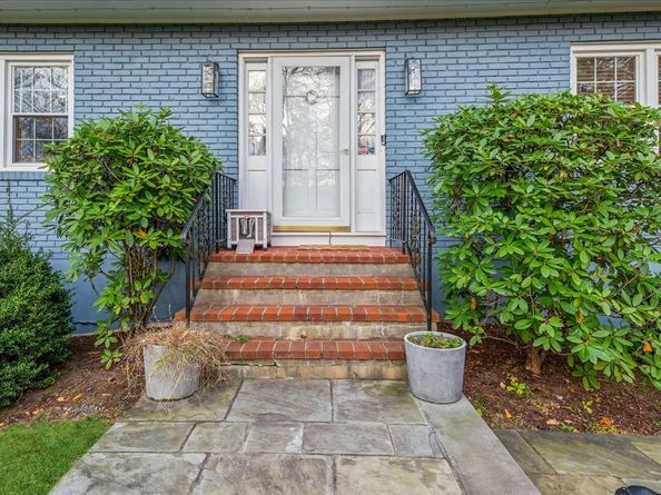 42 Hannahs Road, Stamford CT 06903