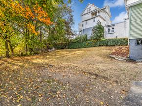 32 Hill Street, Shelton CT 06484