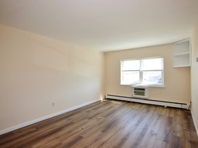 43 Crescent Street APT 11, Stamford CT 06906