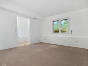 121 Paugusett Circle, Trumbull CT 06611