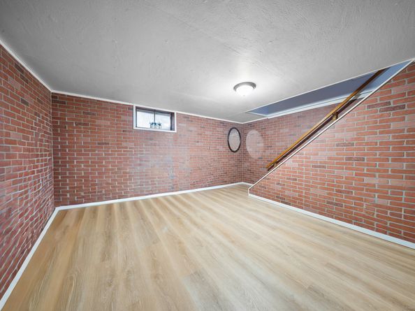 274 Sylvan Knoll Road, Stamford CT 06902