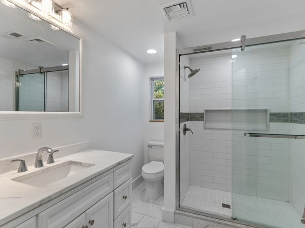 123 Exeter Street, Bridgeport CT 06606