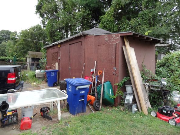 363 Carroll Avenue, Bridgeport CT 06607