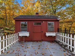 4 Abbey Lane, Newtown CT 06470