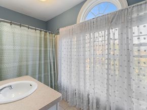 4 Abbey Lane, Newtown CT 06470