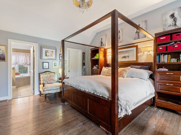 4 Abbey Lane, Newtown CT 06470