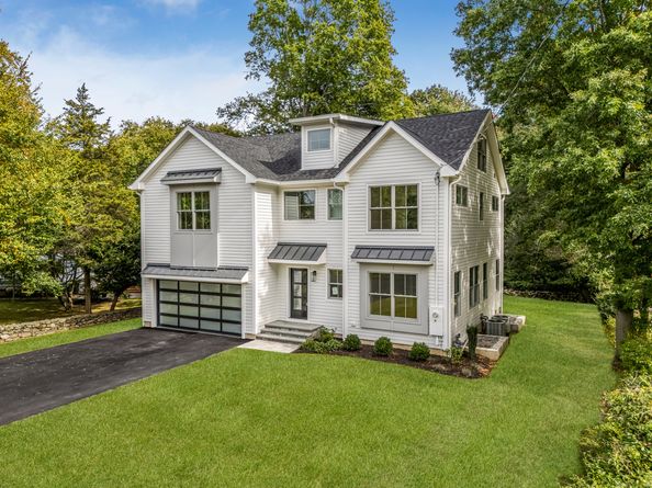 264 Harvester Road, Fairfield CT 06825