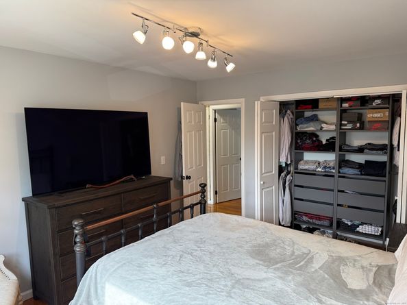 230 Cherry Hill Drive 2B, Bridgeport CT 06606