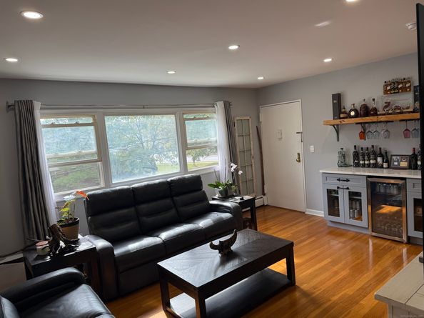 230 Cherry Hill Drive 2B, Bridgeport CT 06606