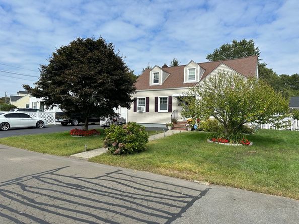 165 Nutmeg Road, Bridgeport CT 06610