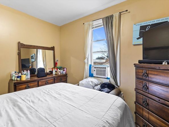 205 Smith Street, Bridgeport CT 06607