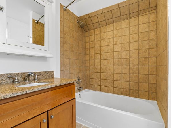 25 Brown Avenue 25, Stamford CT 06902