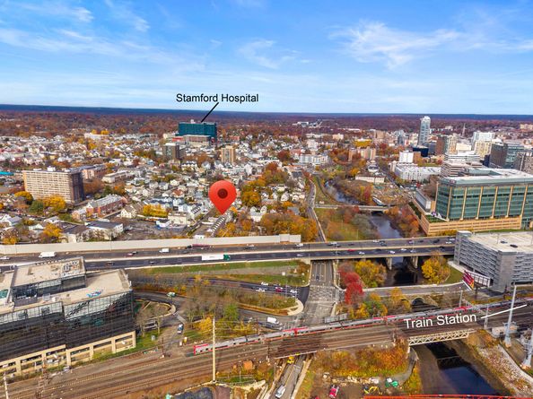 25 Brown Avenue 25, Stamford CT 06902