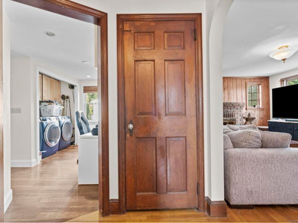 7 Hadik Parkway, Norwalk CT 06854