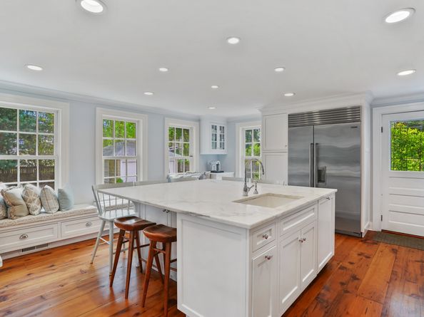 215 Old Post Road, Fairfield CT 06824