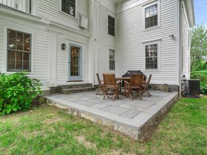 215 Old Post Road, Fairfield CT 06824