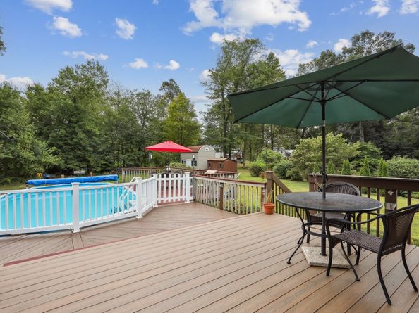 27 Glendale Drive, Danbury CT 06811
