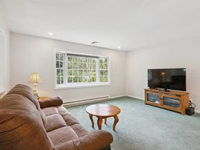 27 Glendale Drive, Danbury CT 06811