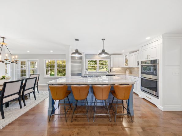 158 Coventry Lane, Fairfield CT 06824