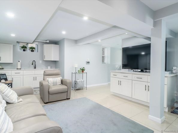 1073 Shippan Avenue, Stamford CT 06902