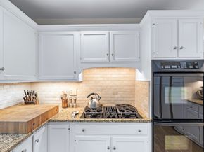 33 Pequot Trail, Westport CT 06880