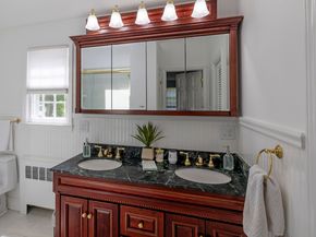 33 Pequot Trail, Westport CT 06880
