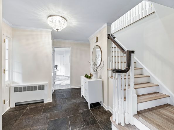 33 Pequot Trail, Westport CT 06880