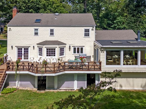 33 Pequot Trail, Westport CT 06880