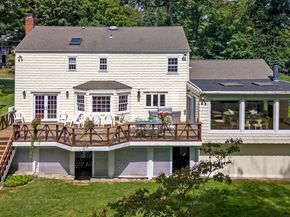 33 Pequot Trail, Westport CT 06880
