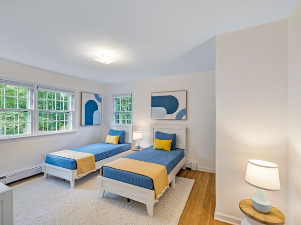 33 Pequot Trail, Westport CT 06880