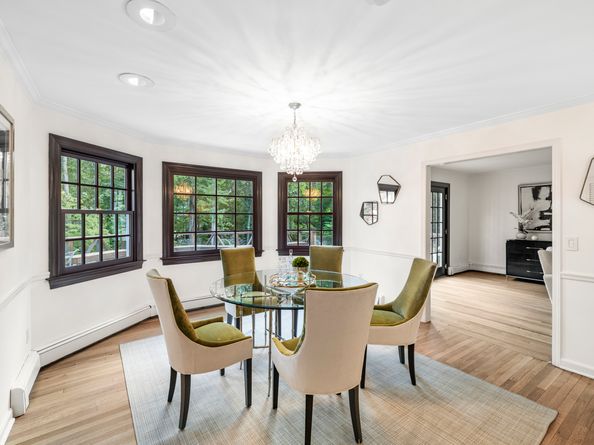 33 Pequot Trail, Westport CT 06880