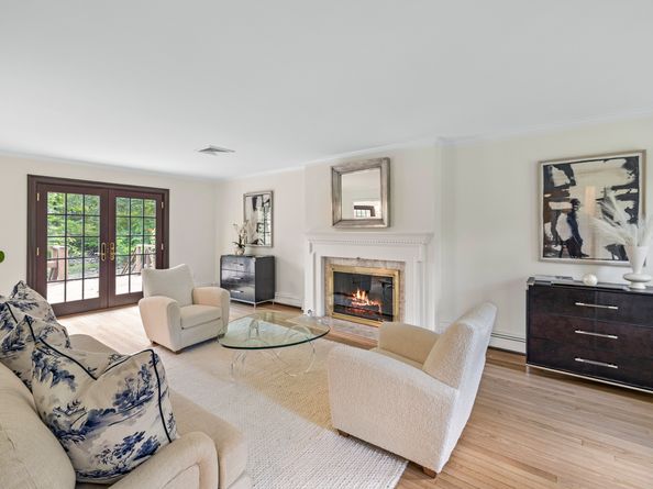 33 Pequot Trail, Westport CT 06880