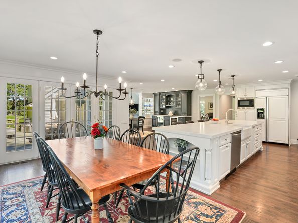 Undisclosed Address #24120188, Ridgefield CT 06877