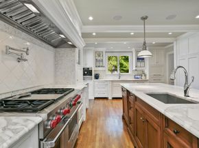 6141 Main Street, Trumbull CT 06611