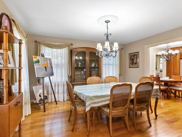 25 Bunker Hill Circle 25, Shelton CT 06484