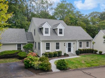 25 Bunker Hill Circle