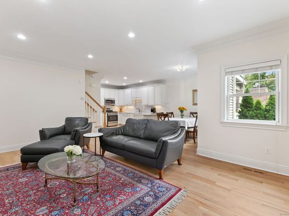 88 Maple Tree Avenue APT G, Stamford CT 06906