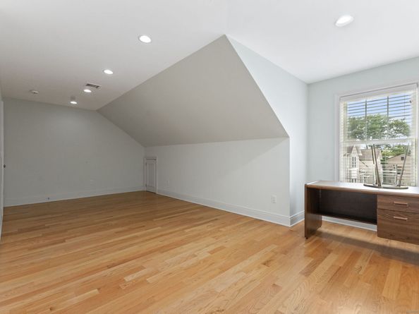 88 Maple Tree Avenue APT G, Stamford CT 06906