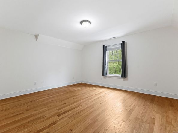 88 Maple Tree Avenue APT G, Stamford CT 06906