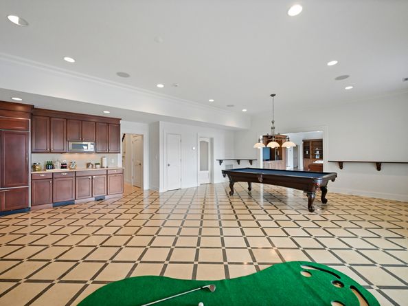 52 Carriglea Drive, Greenwich CT 06878