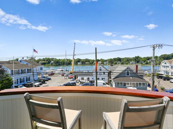 98 Rowayton Avenue, Norwalk CT 06853