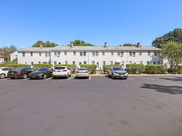 162 Sylvan Knoll Road, Stamford CT 06902