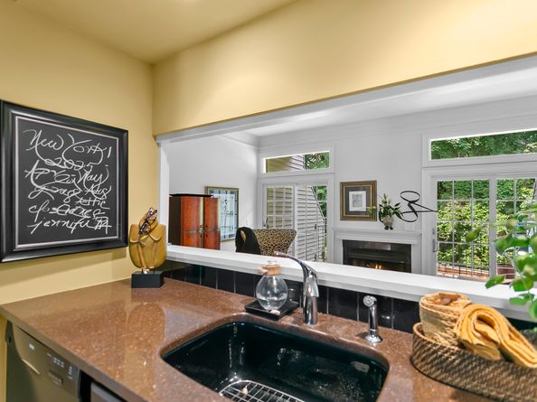 80 Bywater Lane 80, Bridgeport CT 06605