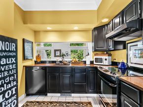 80 Bywater Lane 80, Bridgeport CT 06605
