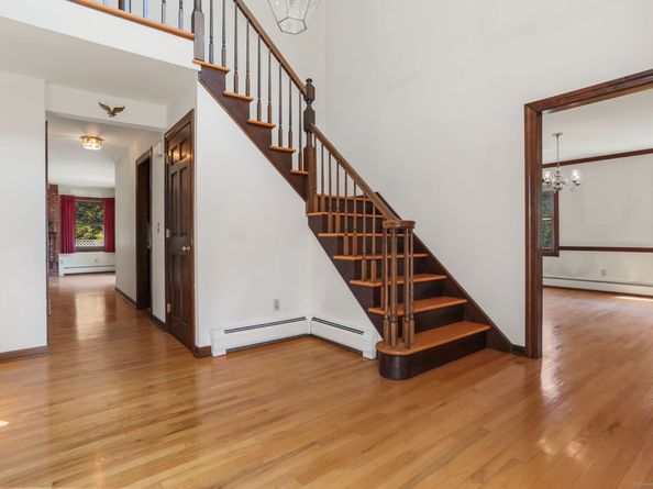 128 Mariners Way, Fairfield CT 06824
