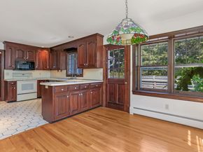 128 Mariners Way, Fairfield CT 06824