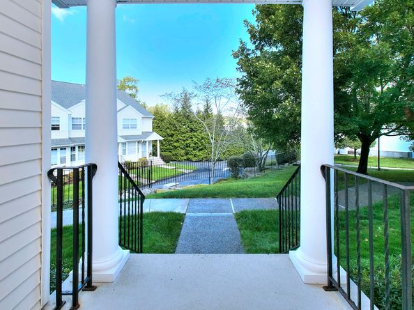 180 Turn Of River Road 14C, Stamford CT 06905
