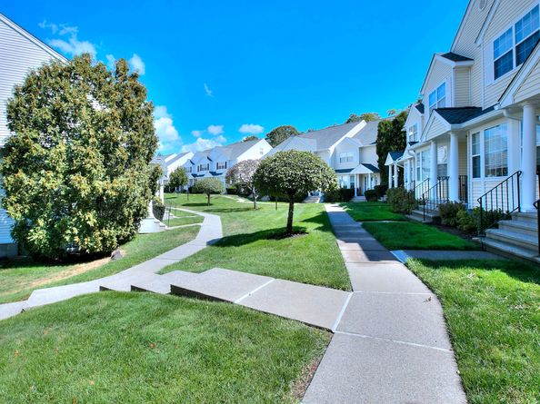 180 Turn Of River Road 14C, Stamford CT 06905