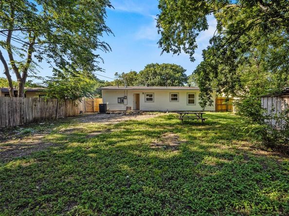 2236  Winthrop Drive , Dallas Texas 75228