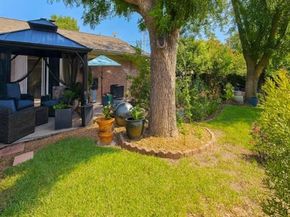 2706  Meadow Bluff Lane , Dallas Texas 75237